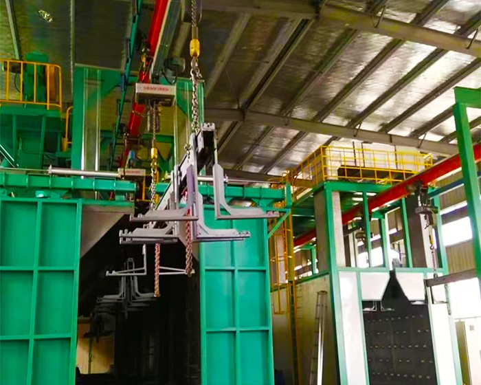 悬链式抛丸清理机工厂实装案例